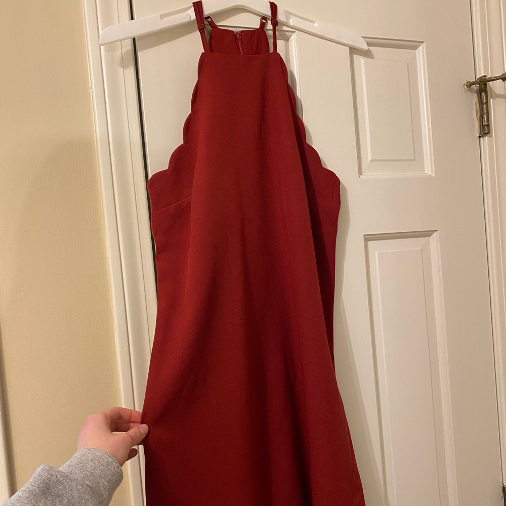 Lulus maroon scallop detailed dress